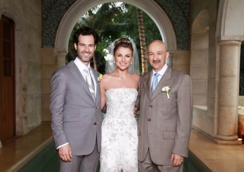La boda de Ludwika y Emiliano llamó la atención al ser éste hijo del ex mandatario, Carlos Salinas de Gortari.