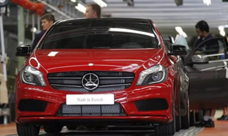 Daimler, dueña de Mercedes-Benz, dijo que el 35% de los participantes serán mujeres. (Foto: Reuters)