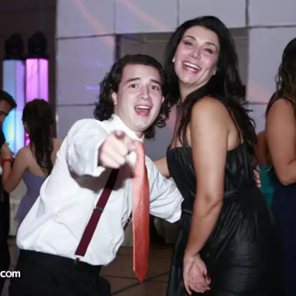 Santiago Huesla y Alessandra Rodríguez