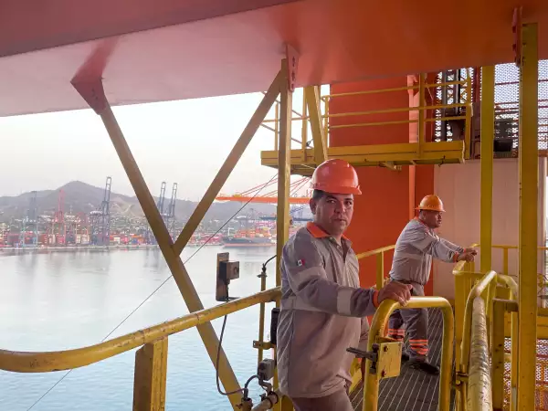 contecon-manzanillo-puerto-trabajadores