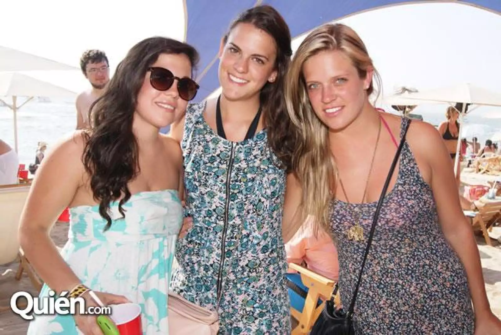 Ana Lilia Vidal,Helen Salazar y Aline Salazar