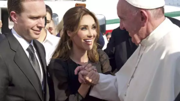 Anahí, Manuel Velasco, Papa Francisco