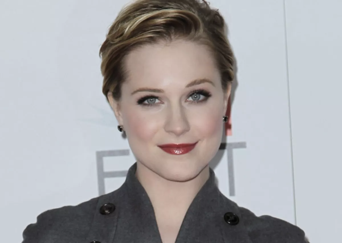 Evan Rachel Wood tiene ese look `blushed´ que buscamos.