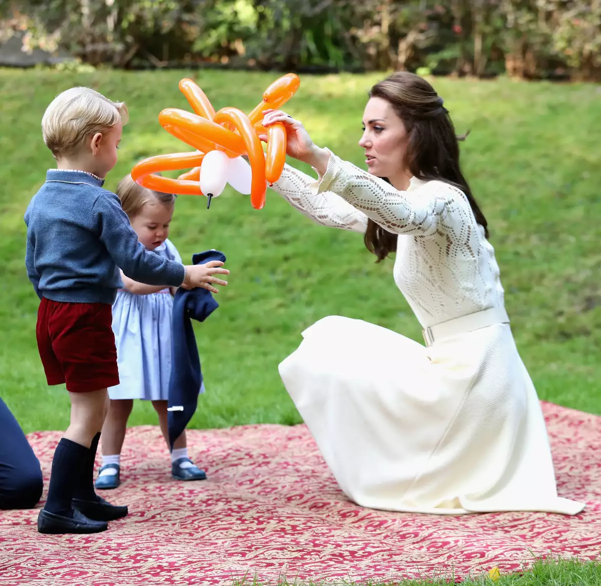 Kate, Charlotte y George, 2016
