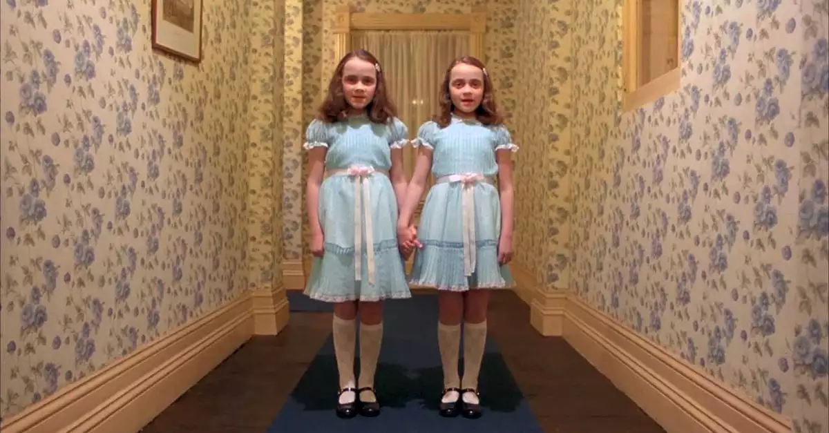 Lisa y Louise Burns en "The Shining"