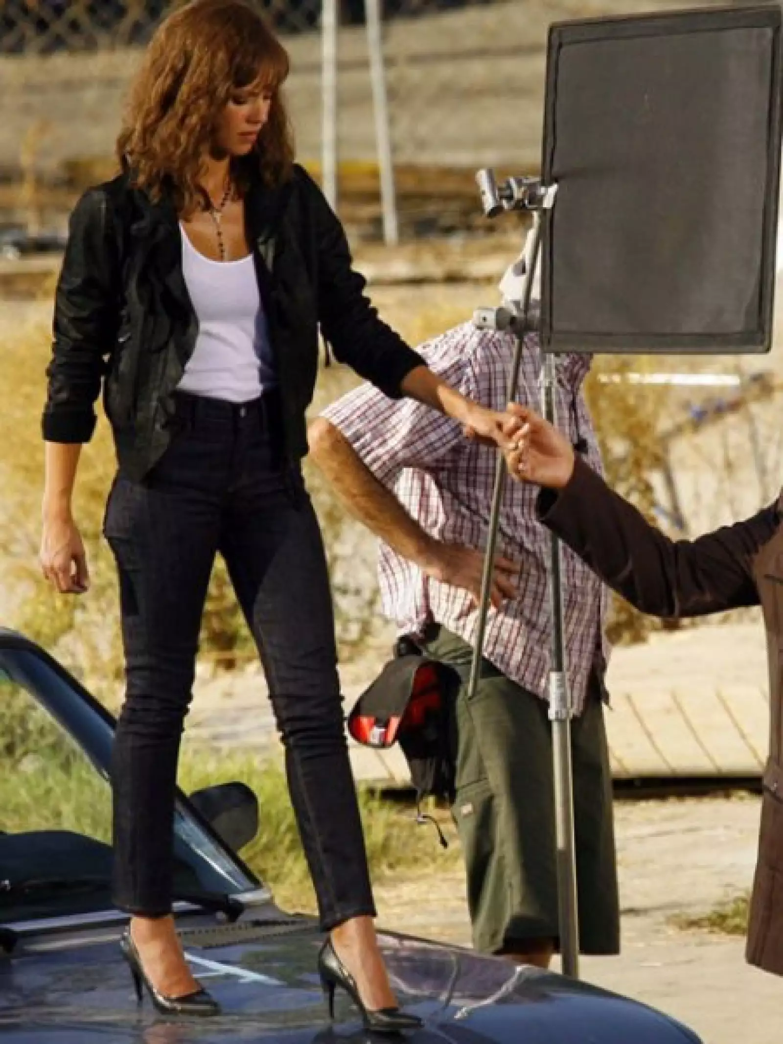 Jessica Alba en una escena de la película `Machete´ una de las que inauguró el Festival de Cine.