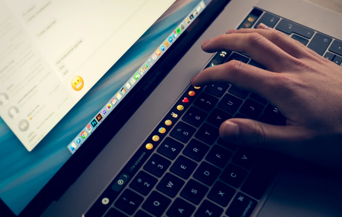 Macbook
