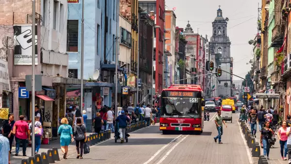 La CDMX se hunde 30 cm por año y habrá zonas inhabitables: “Este es el punto de no retorno"