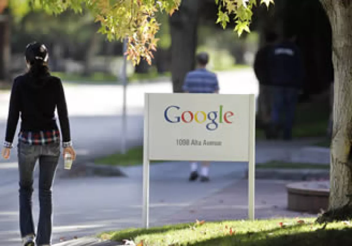El buscador requerirá más talento mientras busque opacar el negocio de tecnología nube de Microsoft. (Foto: AP)