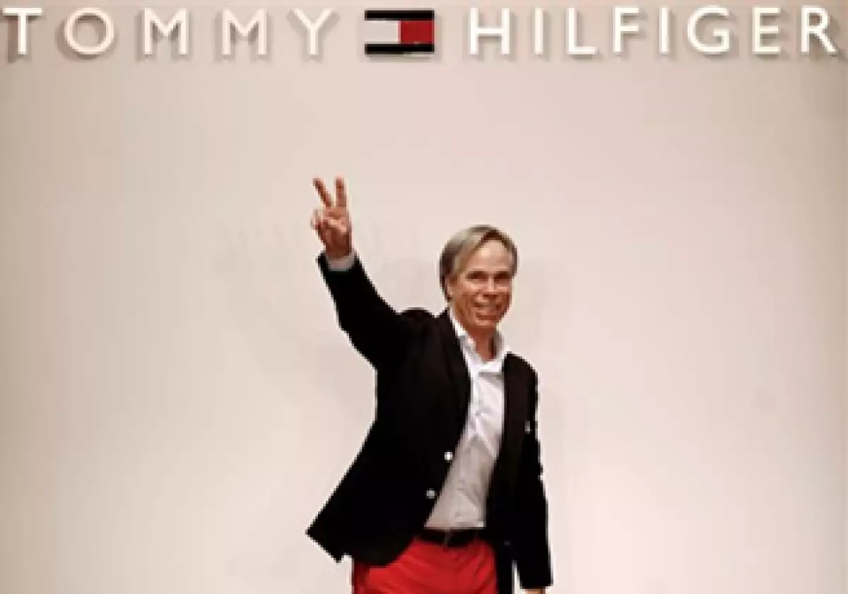 El diseñador presentó su colección en el marco del Mercedes-Benz Fashion Fest (Foto: AP)