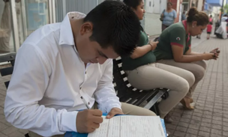 La población ocupada en el sector servicios fue del 41.9%.  (Foto: Cuartoscuro )