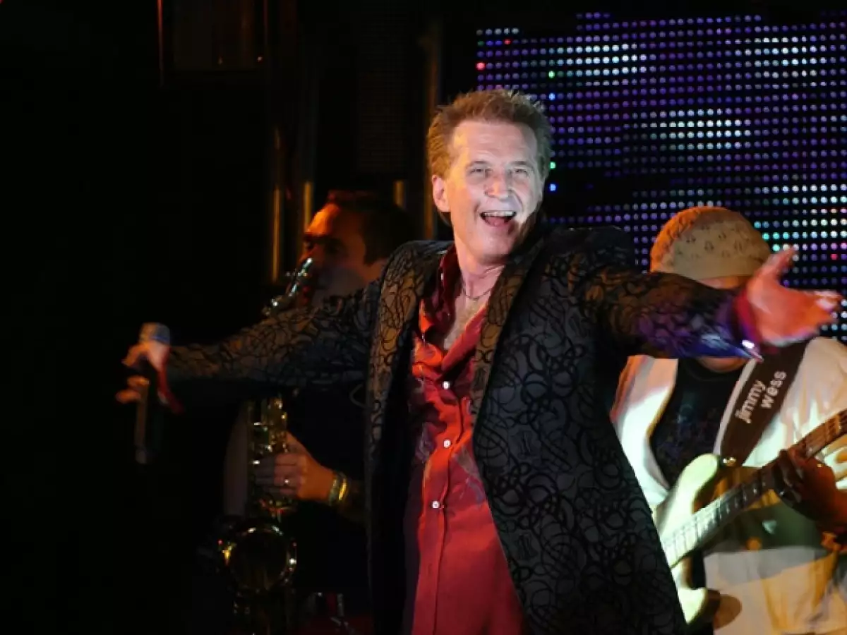 El cantante expresó su deseo de tener nietos y cuando esto suceda será la persona más feliz del mundo.