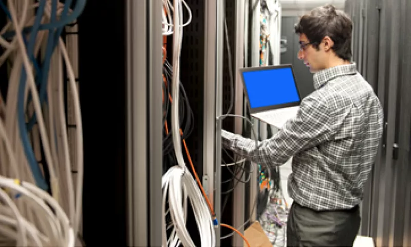 Las viejas herramientas —software antivirus y firewalls— ya no serán suficientes para detener los hackeos. (Foto: tomada de cnnmoney.com)