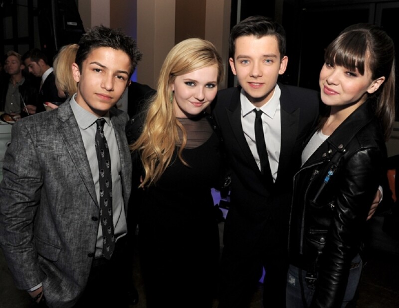 Abigail Breslin y el elenco juvenil de "El juego de Ender".