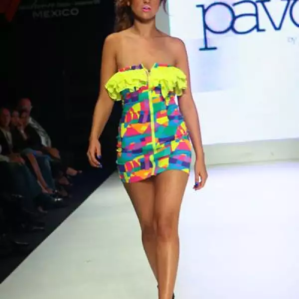 DFashion Pasarela Pavon Luz & Victoria