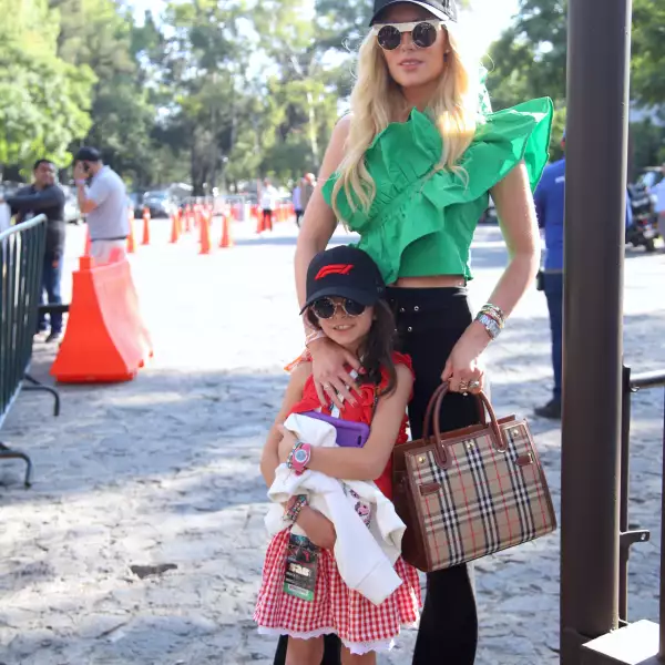 Carlota Domínguez y Tania Ruiz 