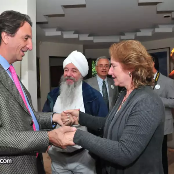 Michel Domit,Jai Hari Singh y Vicky Gurza