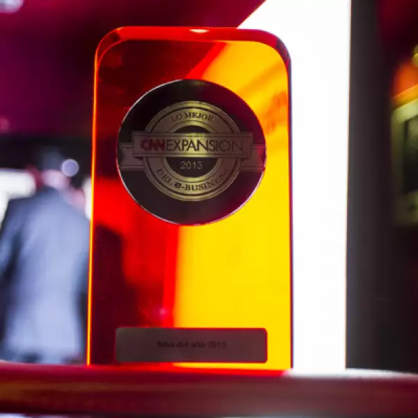 El jurado estuvo conformado por vicepresidentes, directores, gerentes, editores y periodistas de Grupo Expansión, apoyados por un Consejo Consultivo, integrado por personajes del mundo de los negocios e Internet.