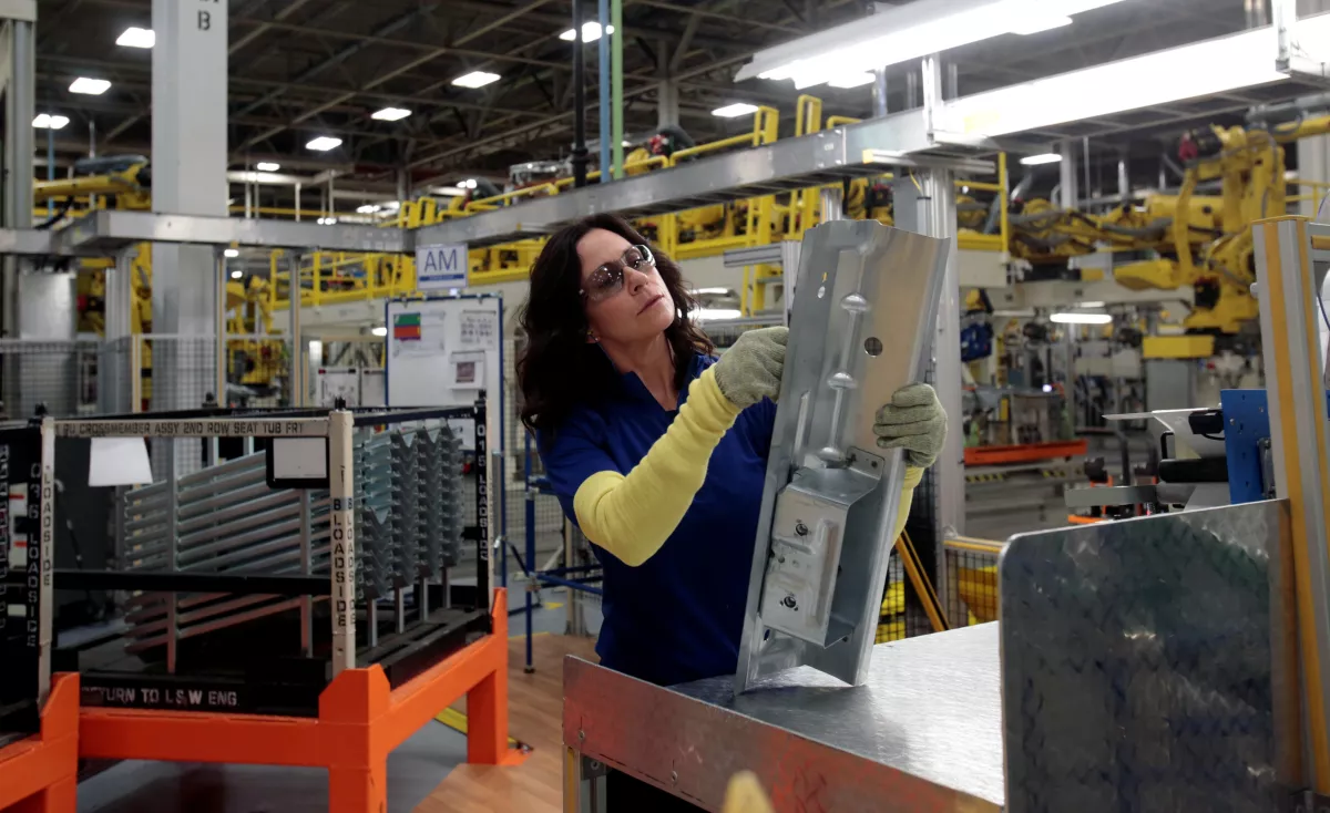 Una línea de ensamble de vehículos de Chrysler.