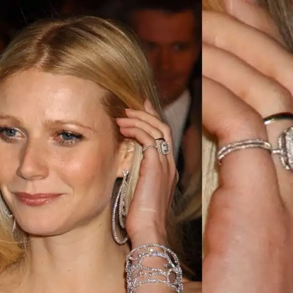 Gwyneth Paltrow usa un diamante con diamantes pequeños alrededor es elegante y conservador.