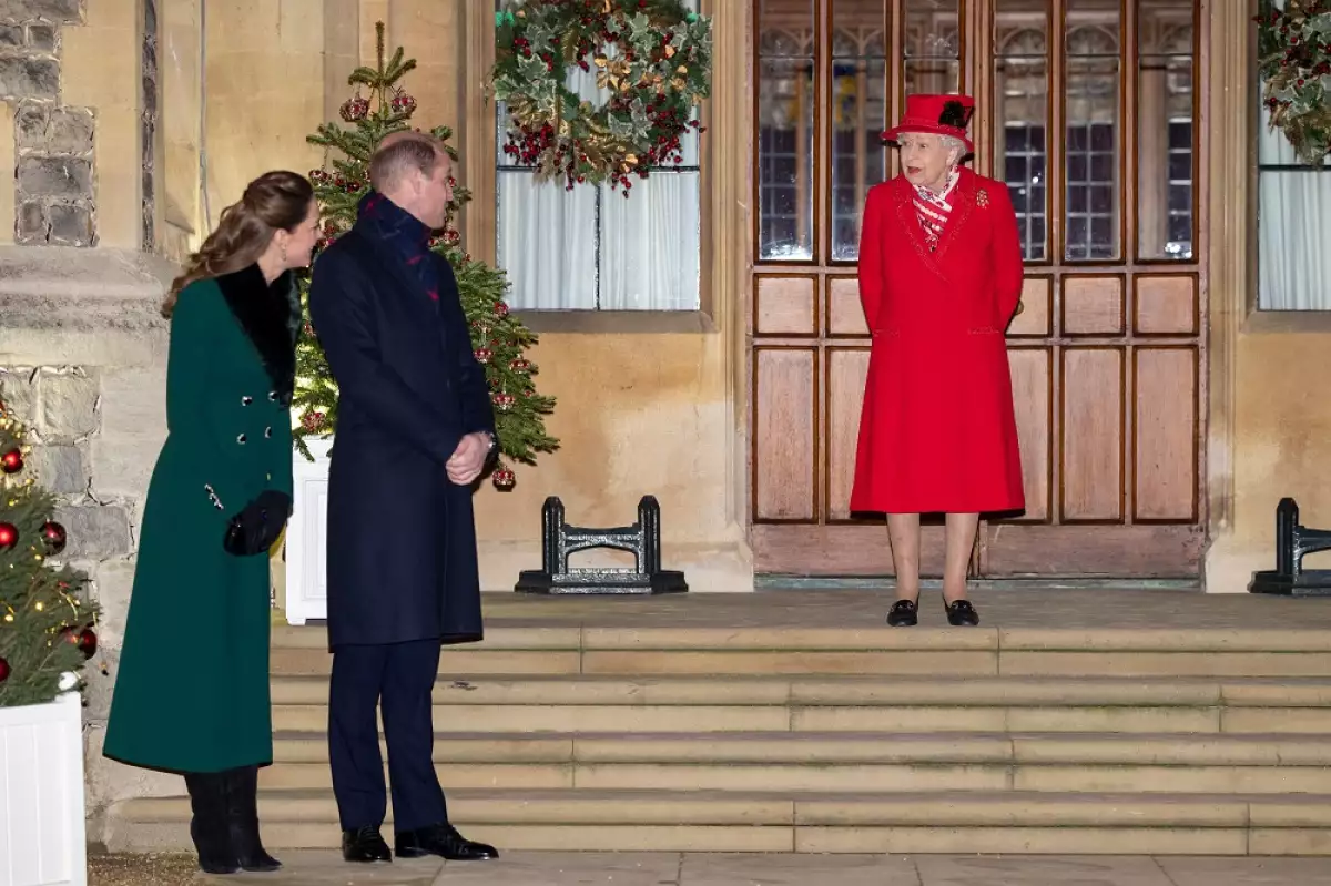 Kate Middleton, príncipe William y la reina Isabel II