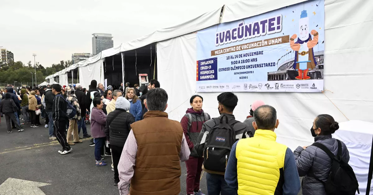 ¿Se pueden poner juntas las vacunas contra covid e influenza o debo esperar entre cada una? 