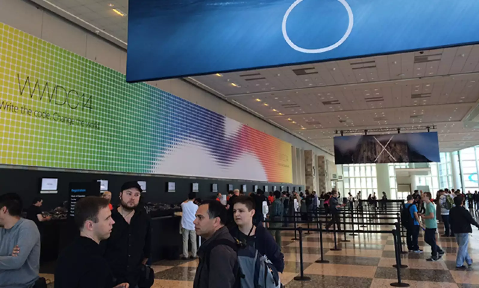 Cientos de invitados especiales asistirán a la conferencia anual de desarrolladores de la firma de la manzana.