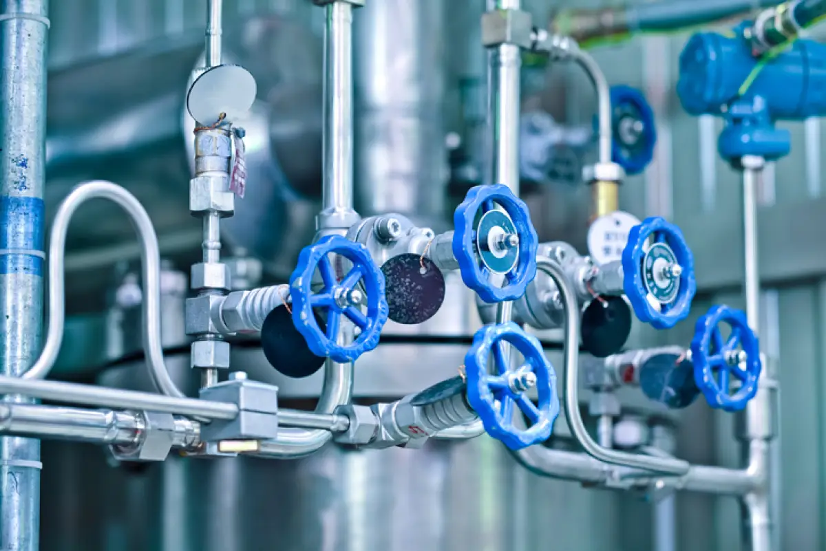 Gas pipeline valves