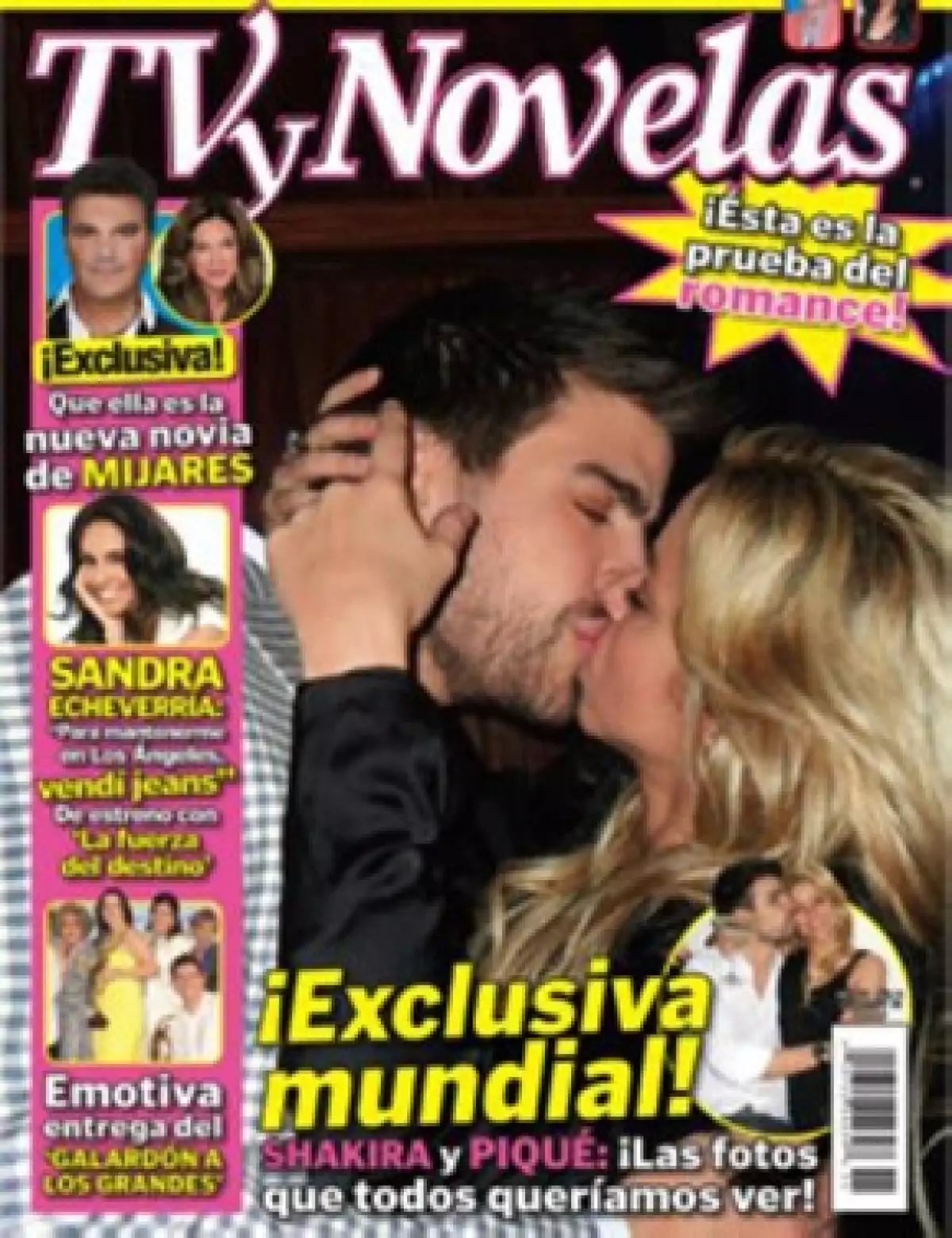 La revista TvyNovelas lanzó en su portada el romántico beso de la pareja.