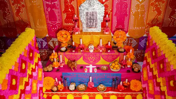 dia-de-muertos-altar.jpg