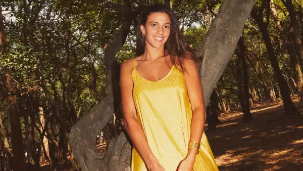 Johanna Elias Slim shooting