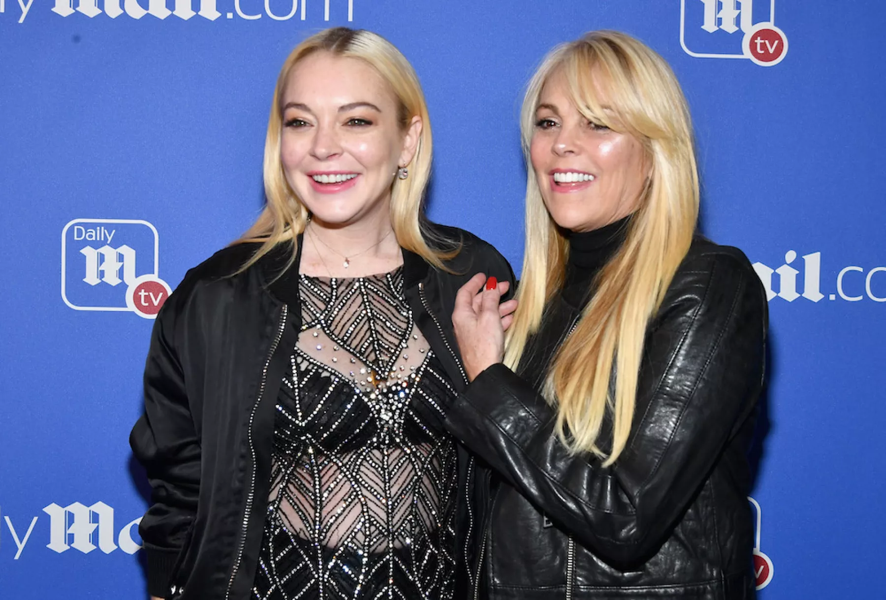 DailyMail.com & DailyMailTV Holiday Party With Flo Rida - Carpet