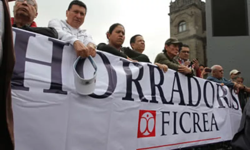 En las sentencias se destacó que la CNBV demoró indebidamente la aplicación de las medidas correctivas y de alertar a los ahorradores por lo menos de 1 año de las irregularidades en Ficrea. (Foto: Notimex )
