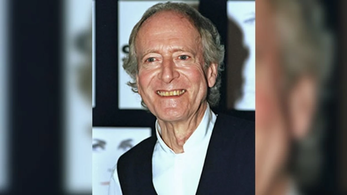 Muere John Barr