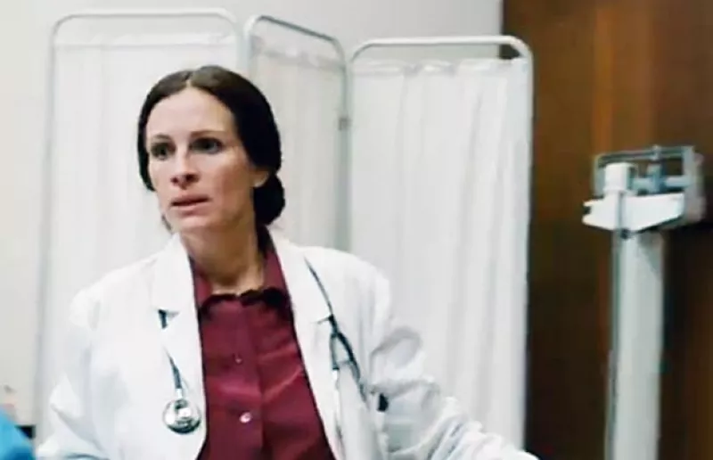 Hoy se estrena en HBO Latinoamérica la película que cuenta la historia sobre la pandemia de sida en NY en los 80. Brad Pitt es el productor y Julia Roberts y Jim Parsons parte del elenco.