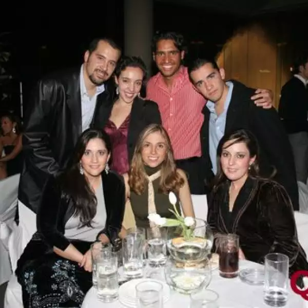 Yannina Romano, Juan Carlos Leyva, Leticia Grandía, Jaqueline Malpica, Jose Luis Castañeda, Ernesto Julio, Ailean Romano