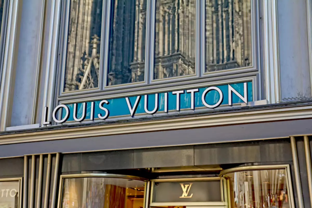 Tienda de Louis Vuitton.