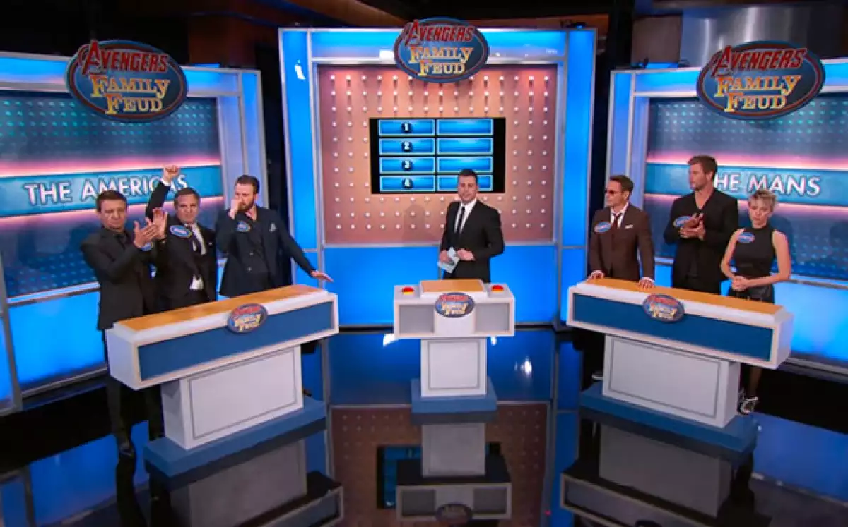 En un juego de preguntas y respuestas con Jimmy Kimmel, Scarlett Johansson, Robert Downey Jr., Chris Evans, Mark Ruffalo, Chris Hemsworth y Jeremy Renner se enfrentaron en una muy divertida batalla.