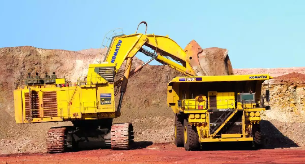 Komatsu maquinaria