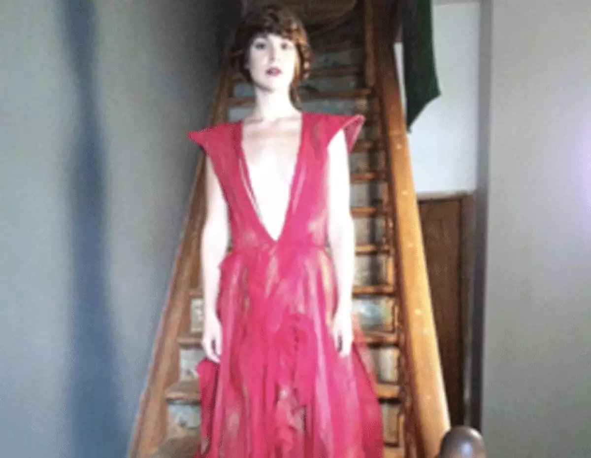 Camila Sodi es la vocalista de la agrupación que lleva por nombre `Ella y el MuertoÂ´.