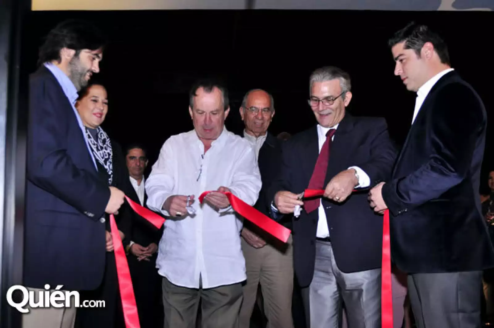 Corte de listón de La Bodeguita del Medio de Monterrey