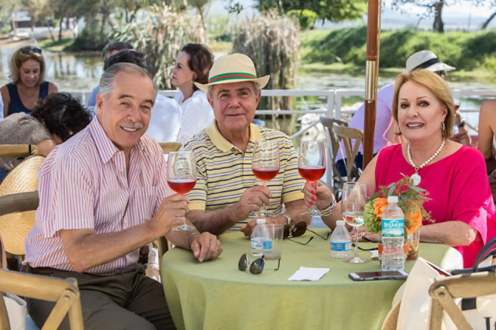 Óscar Peralta,Carlos Torres y Gaby Torres