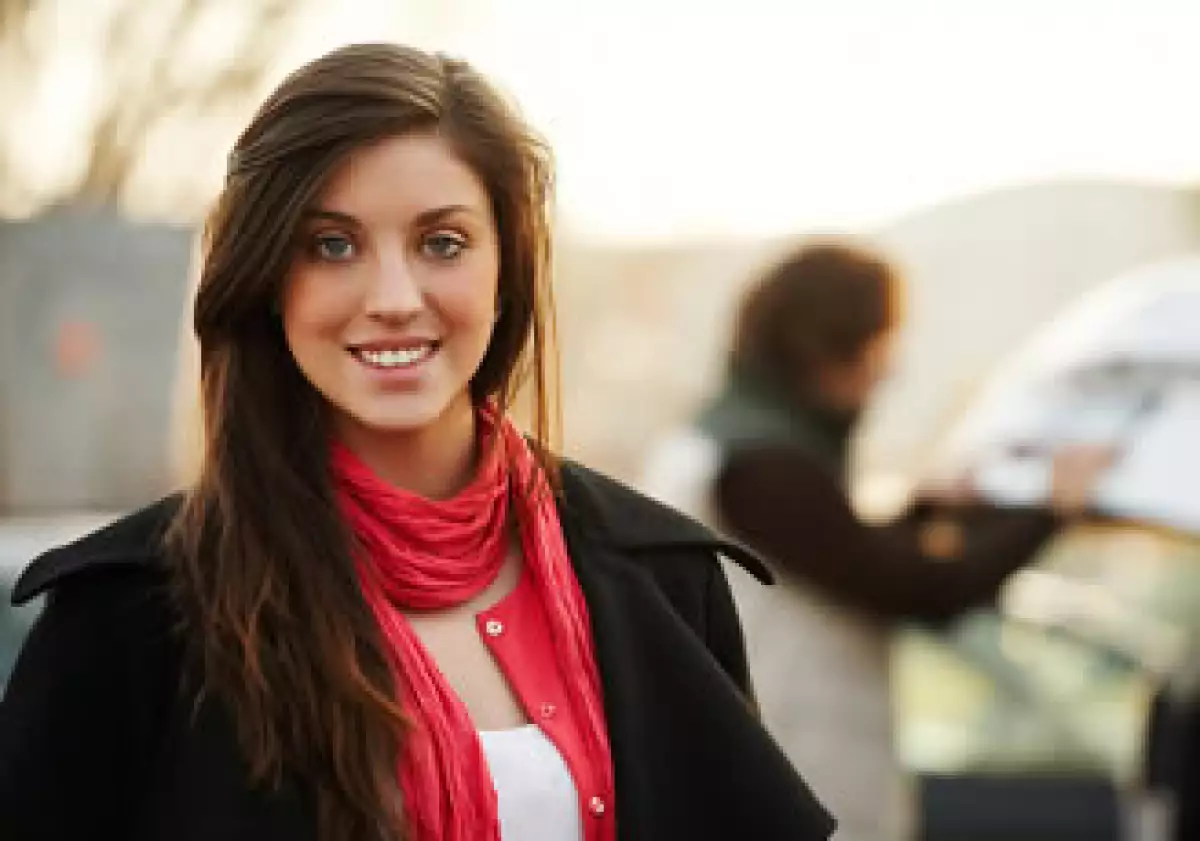 La sonrisa es uno de los gestos que comunican más claramente el estado de ánimo de una persona. (Foto: Jupiter Images)