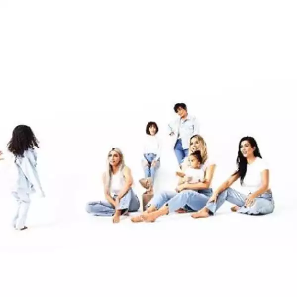 Postales Navideñas Kardashian 2017