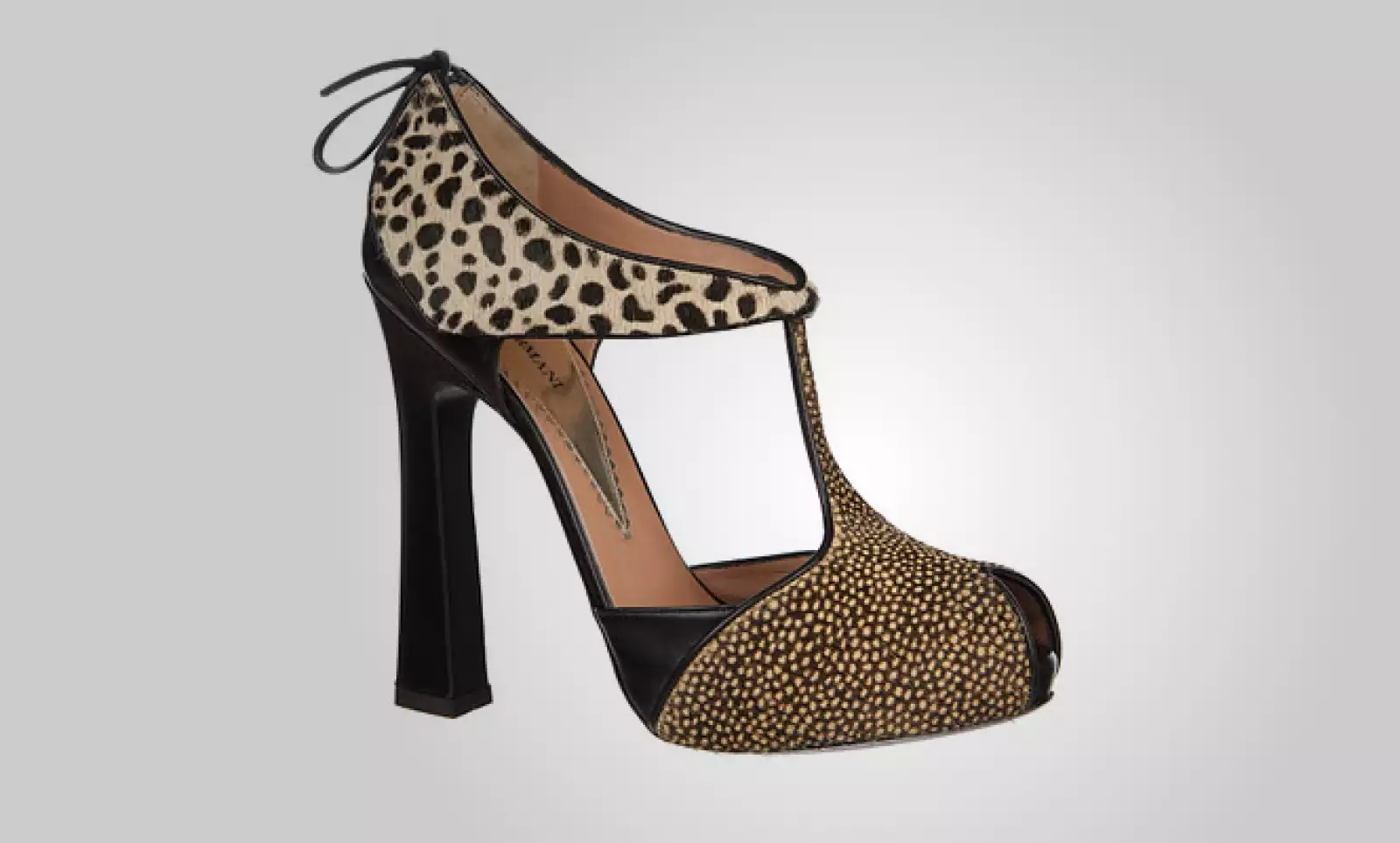 Estos accesorios ya se encuentran disponibles en las boutiques de la marca en territorio mexicano.