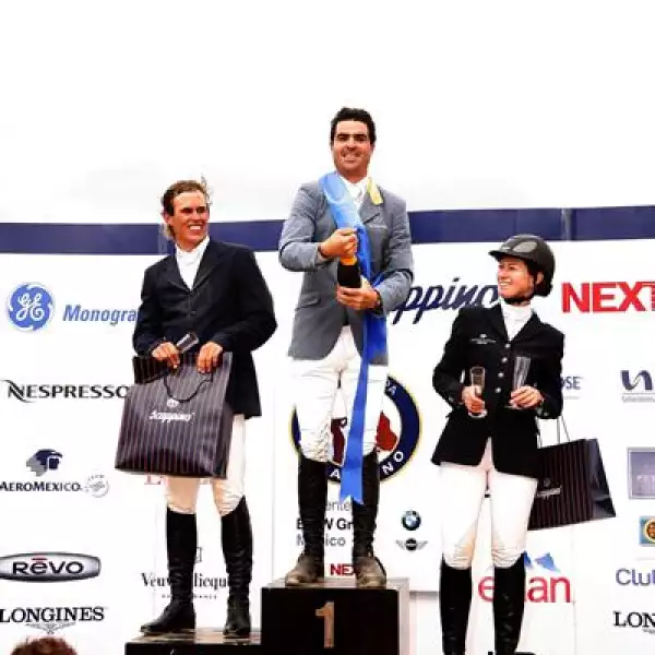 Fernando Martínez,Nicolas Pizarro,Jennifer Tiegle