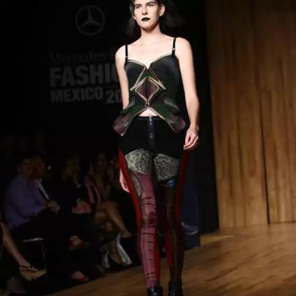 MF Pasarela Cesar Arellanes