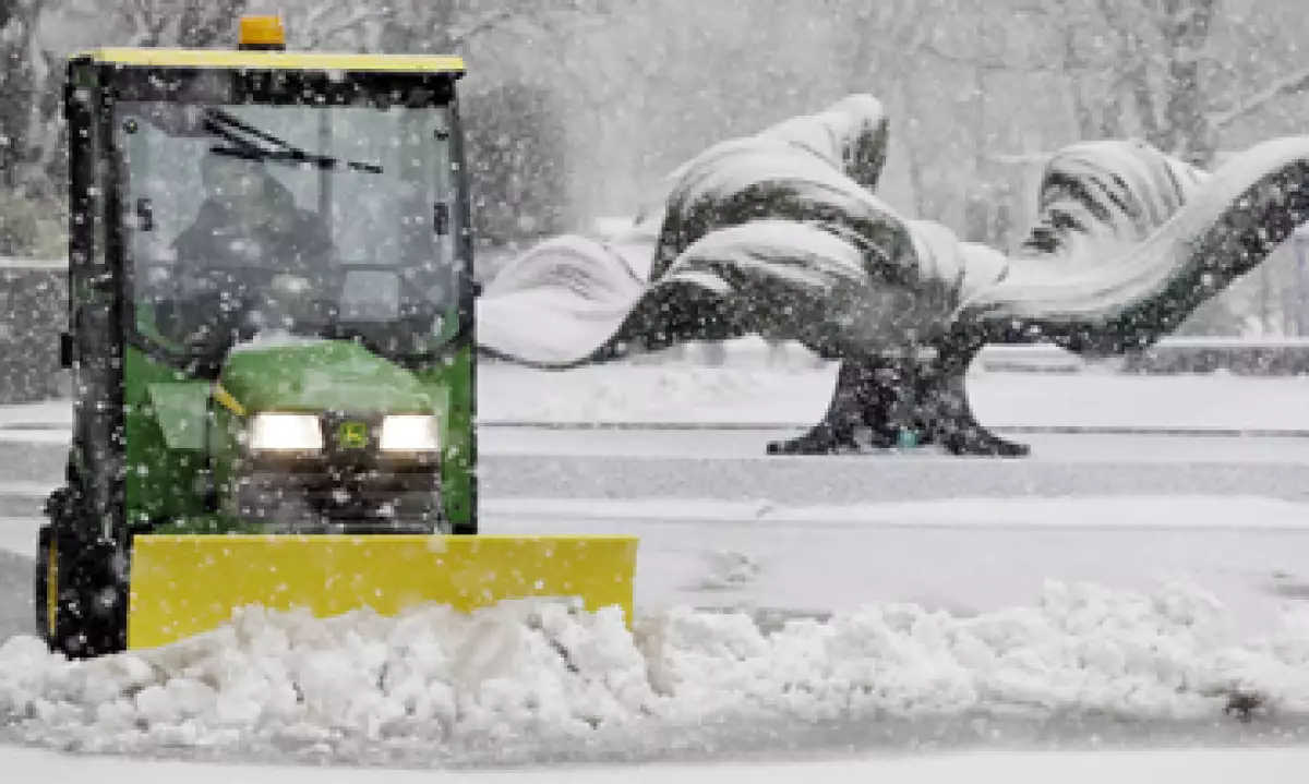 En Nueva York se esperan hasta 35 centímetros de nieve entre la noche de este viernes y la madrugada del sábado. (Foto: AP)