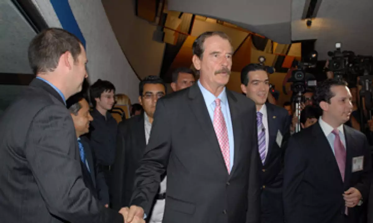 En una entrevista con El País, el ex presidente Fox criticó la gestión de Vicente Calderón. (Foto: Notimex)