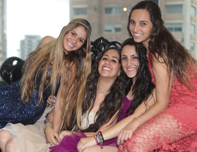 Jessica Cohen, Pola Saadia, Alicia Serur y Daniela Mizrahi se probaron todas las opciones de temporada.